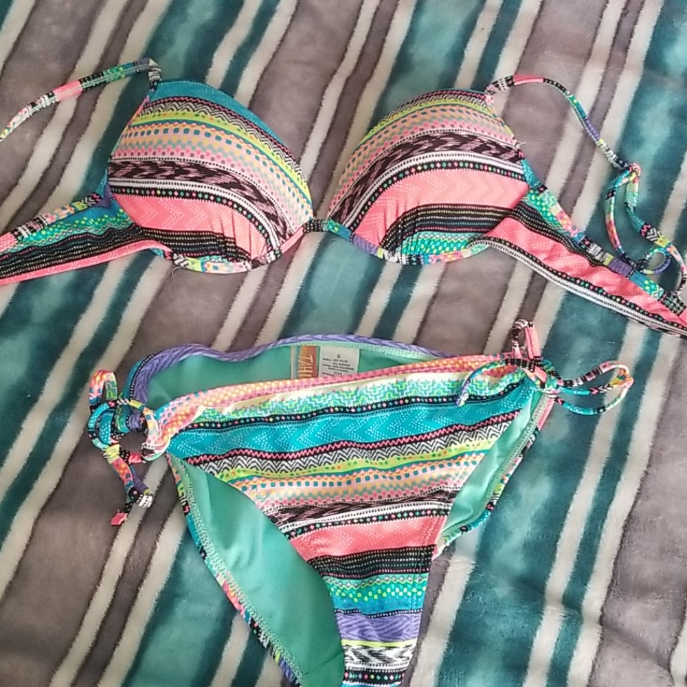 Tahiti small swim set